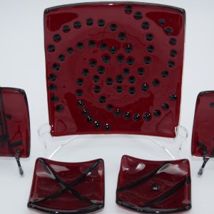 6X6 red Transparent abstract swirl with 4 abstract trinket/dipping dishes